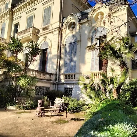 Near Croisette Atypic Garden Pool * カンヌ