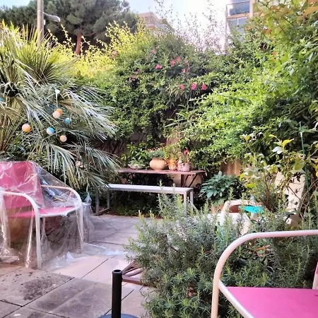 Near Croisette Atypic Garden Pool *